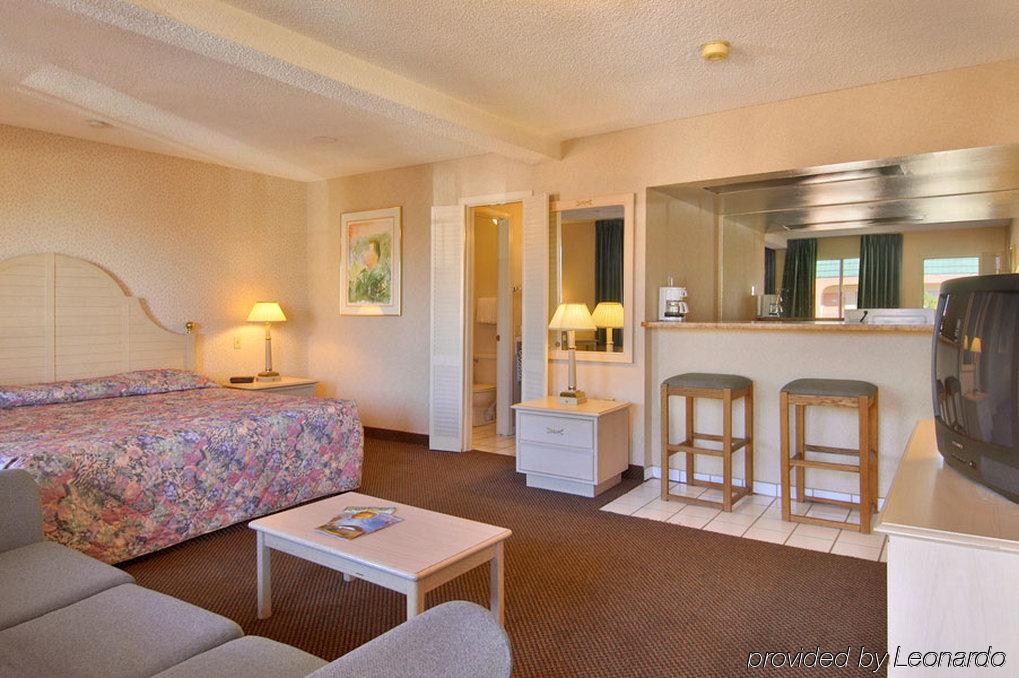 Midtown Inn & Suites Αλμπουκέρκι Δωμάτιο φωτογραφία